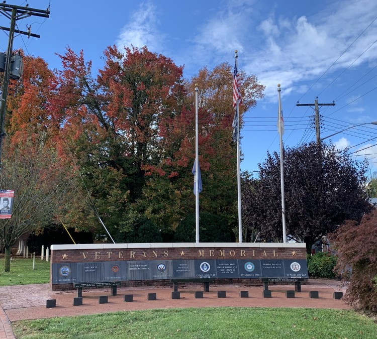 Veterans Memorial Park (Mount&nbspJackson,&nbspVA)